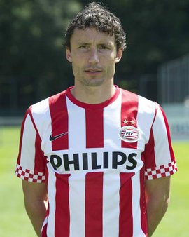 但在赛场上 但在赛场上